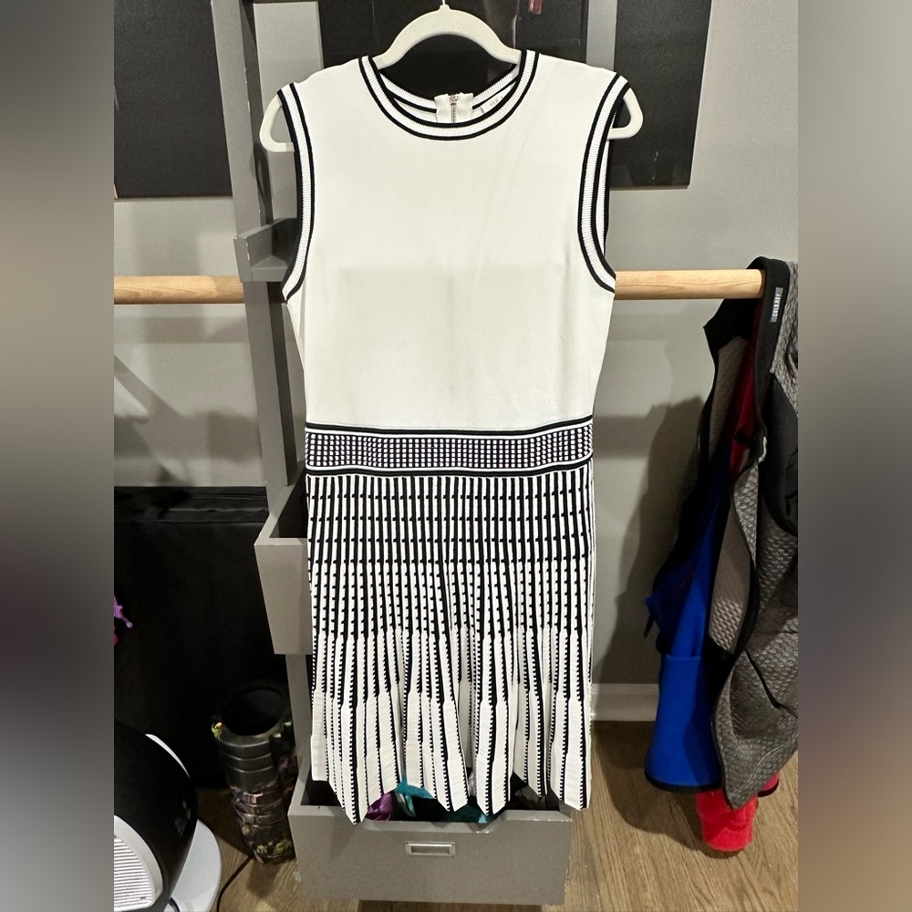 Ted Baker beautiful dress off white and navy blue. Sophisticated design and cut.